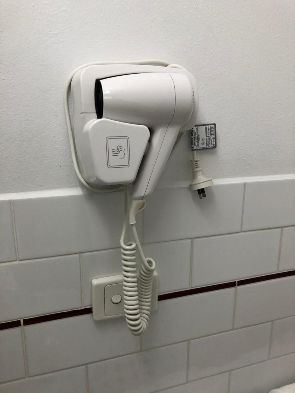 Adelaide Airport Motel Экстерьер фото